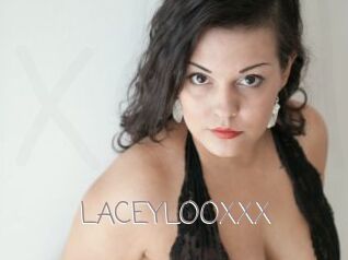 LACEYLOOXXX