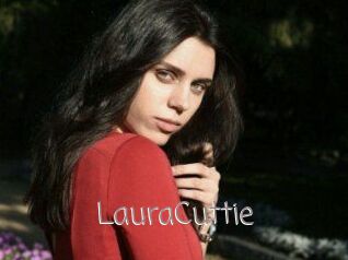 Laura_Cuttie