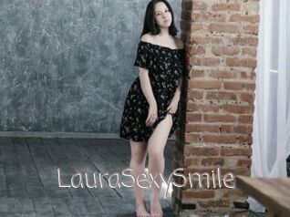 LauraSexySmile