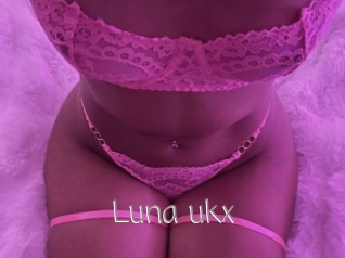 Luna_ukx