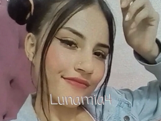 Lunamia4