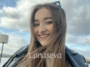 Lunaxeva